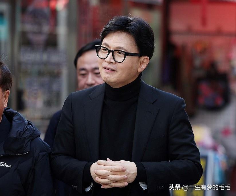 据韩联社3月10日报道，韩国国民力量党前党首韩东勋公开批评党内最新决议，称如果不