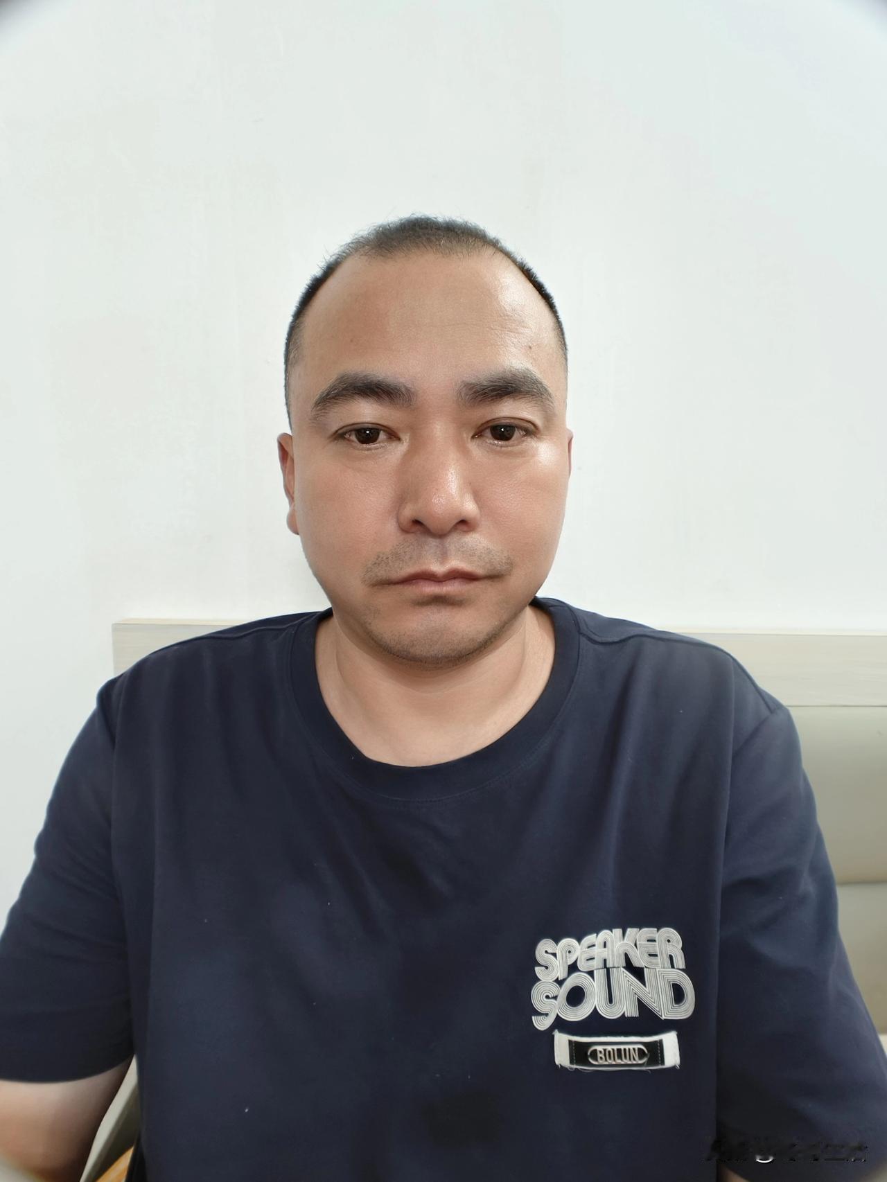 活着，不就是这样一个过程吗？遇到山，我们就开路；遇到水，我们就搭桥。没有什么能真
