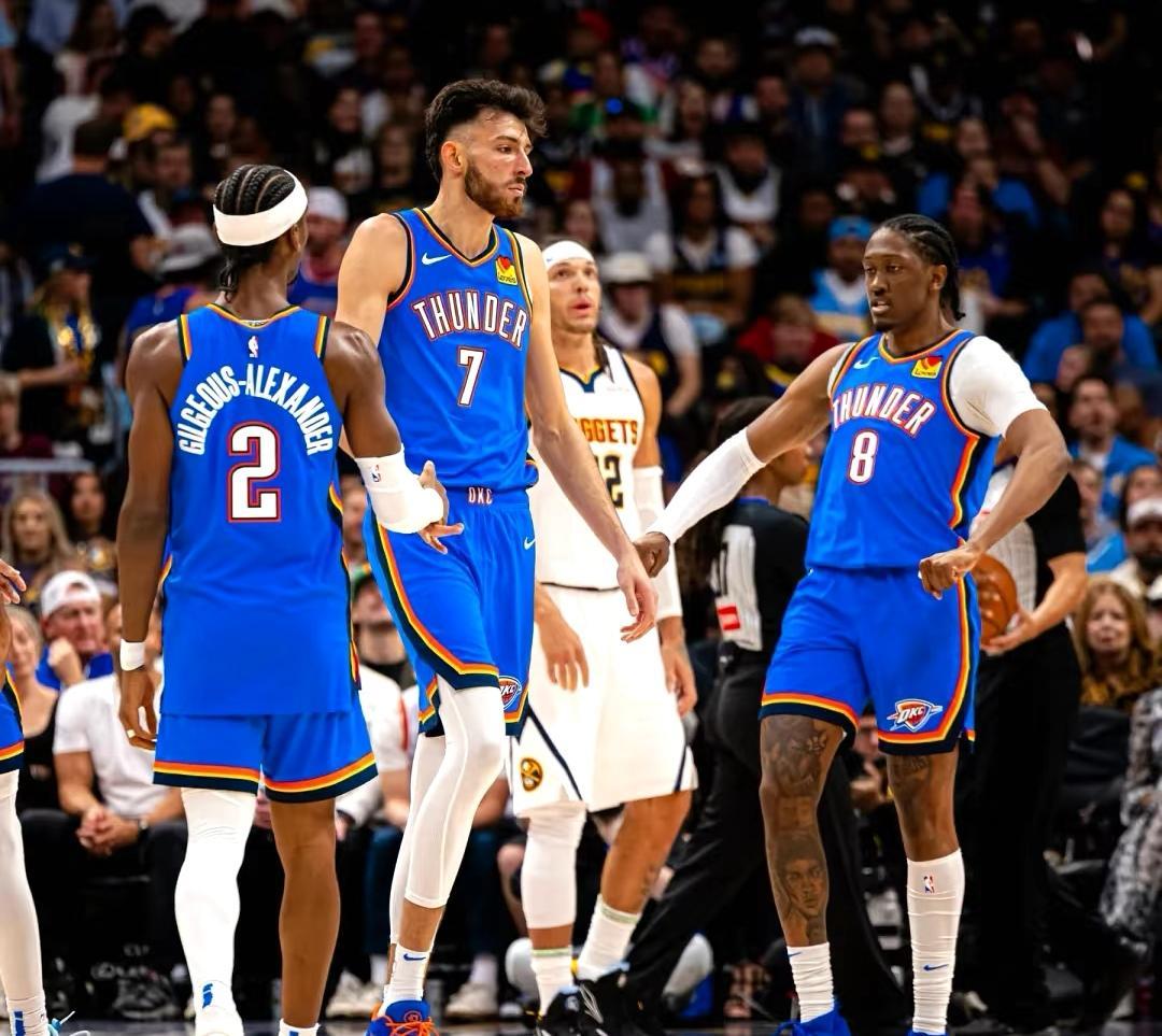 谁还能阻止这支雷霆队？

NBA CUP杯，雷霆三节打花菲尼克斯·太阳，有希望在