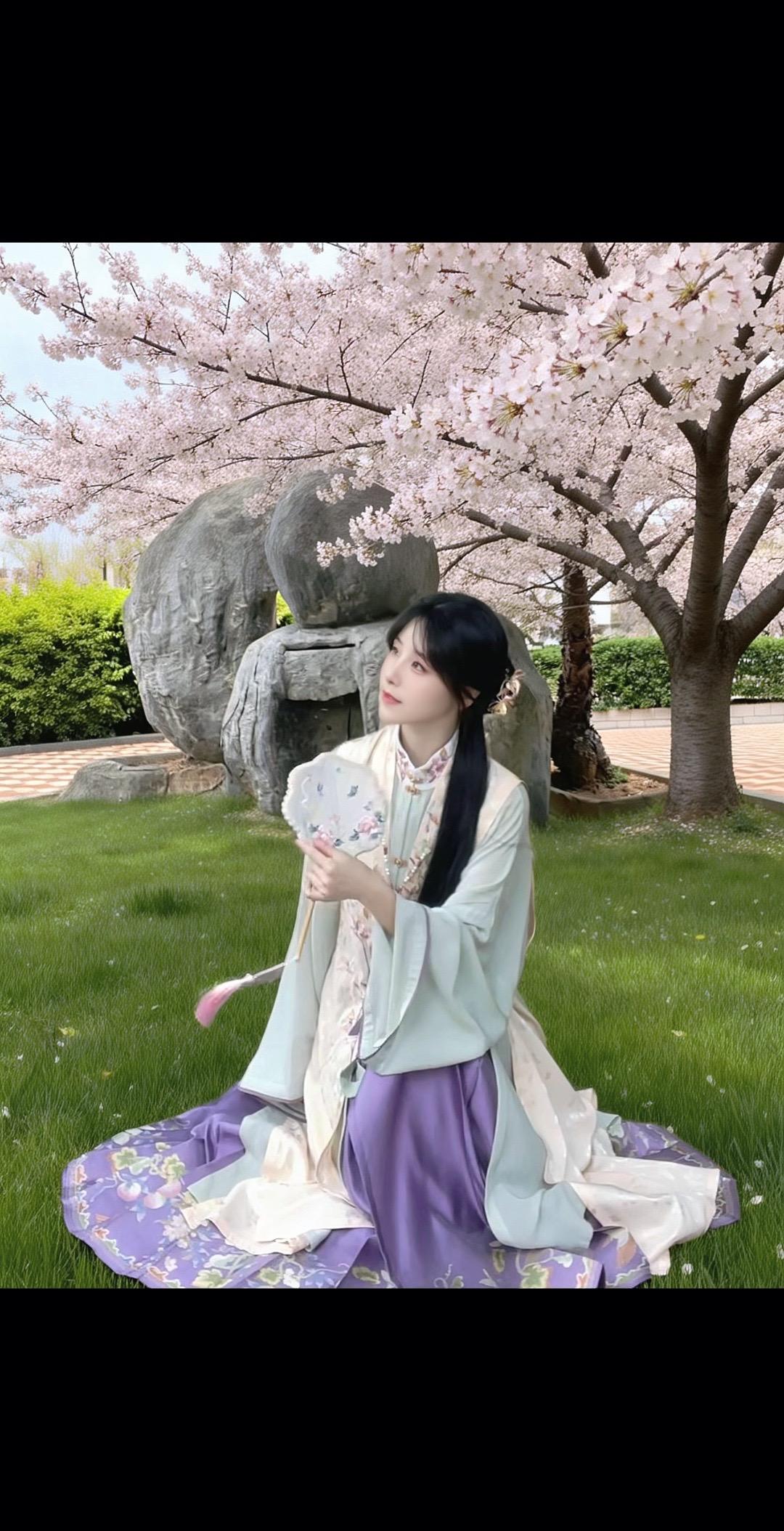 任君凭栏 我栖春山