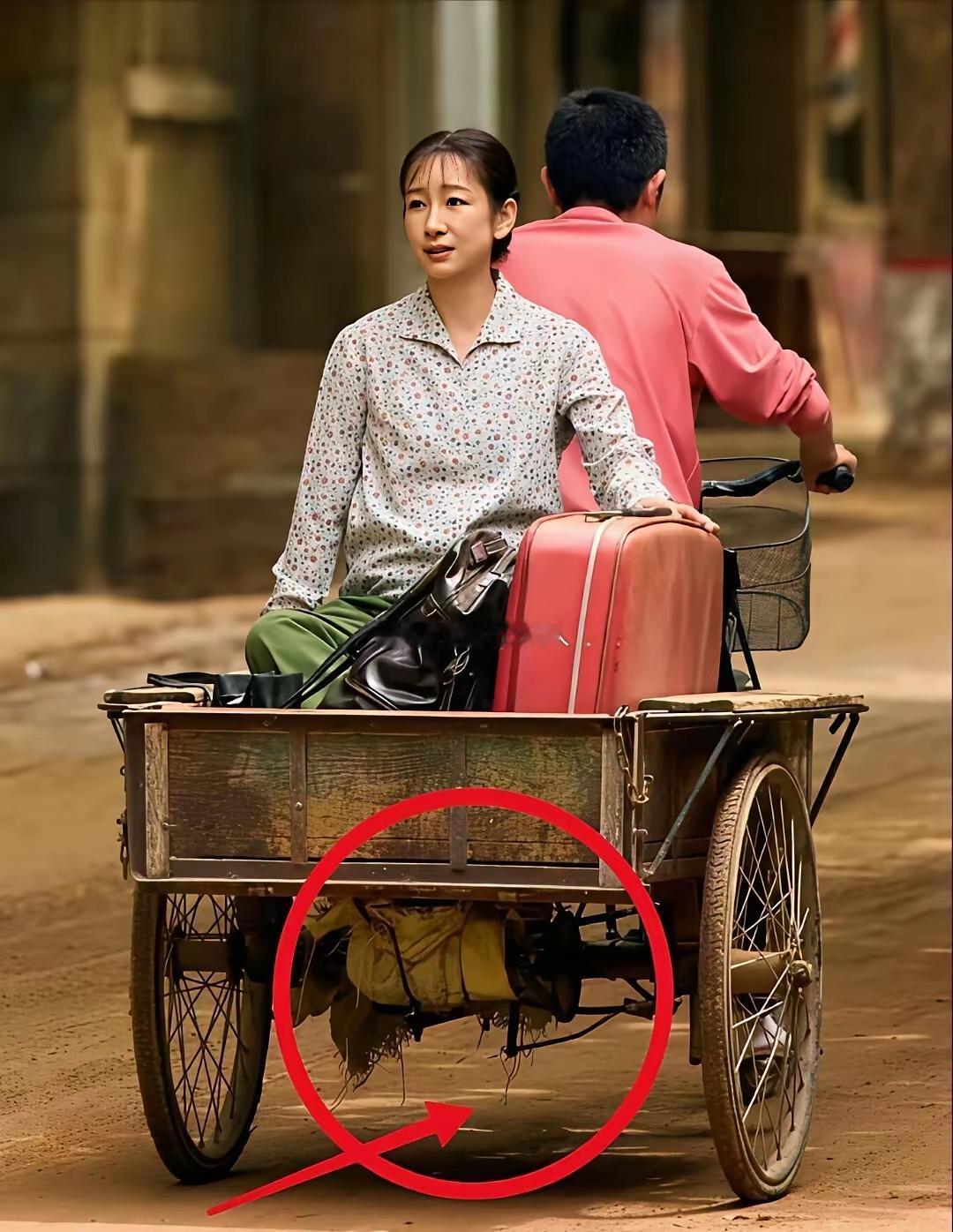 最近央视热播的《主角》值得一追。这部剧改编自茅盾文学奖同名经典，由张艺谋监制。它