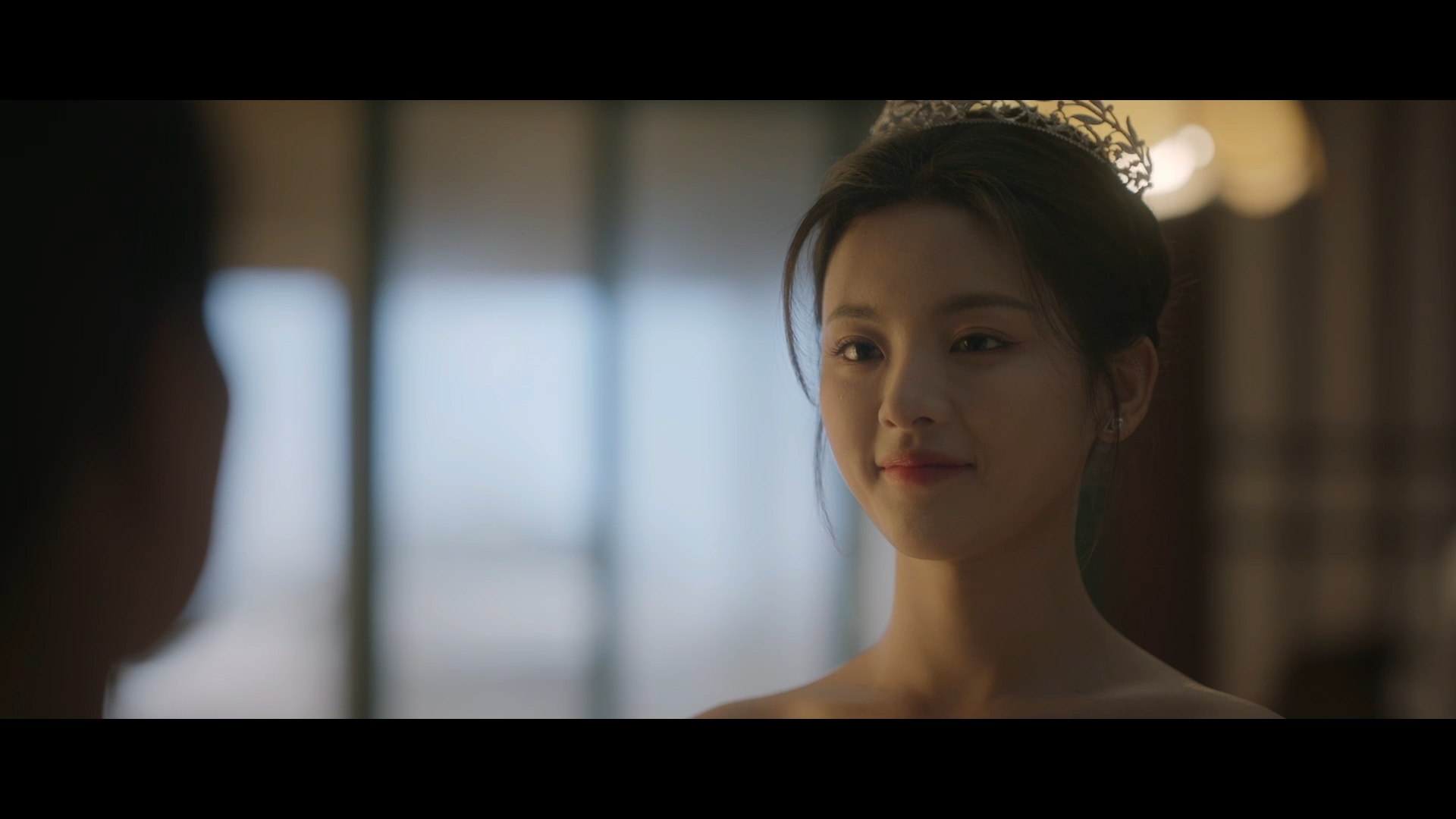 #杨超越新剧婚礼造型##杨超越婚礼妆造# 在这身美丽的婚纱之下，是杨超越那颗炙热