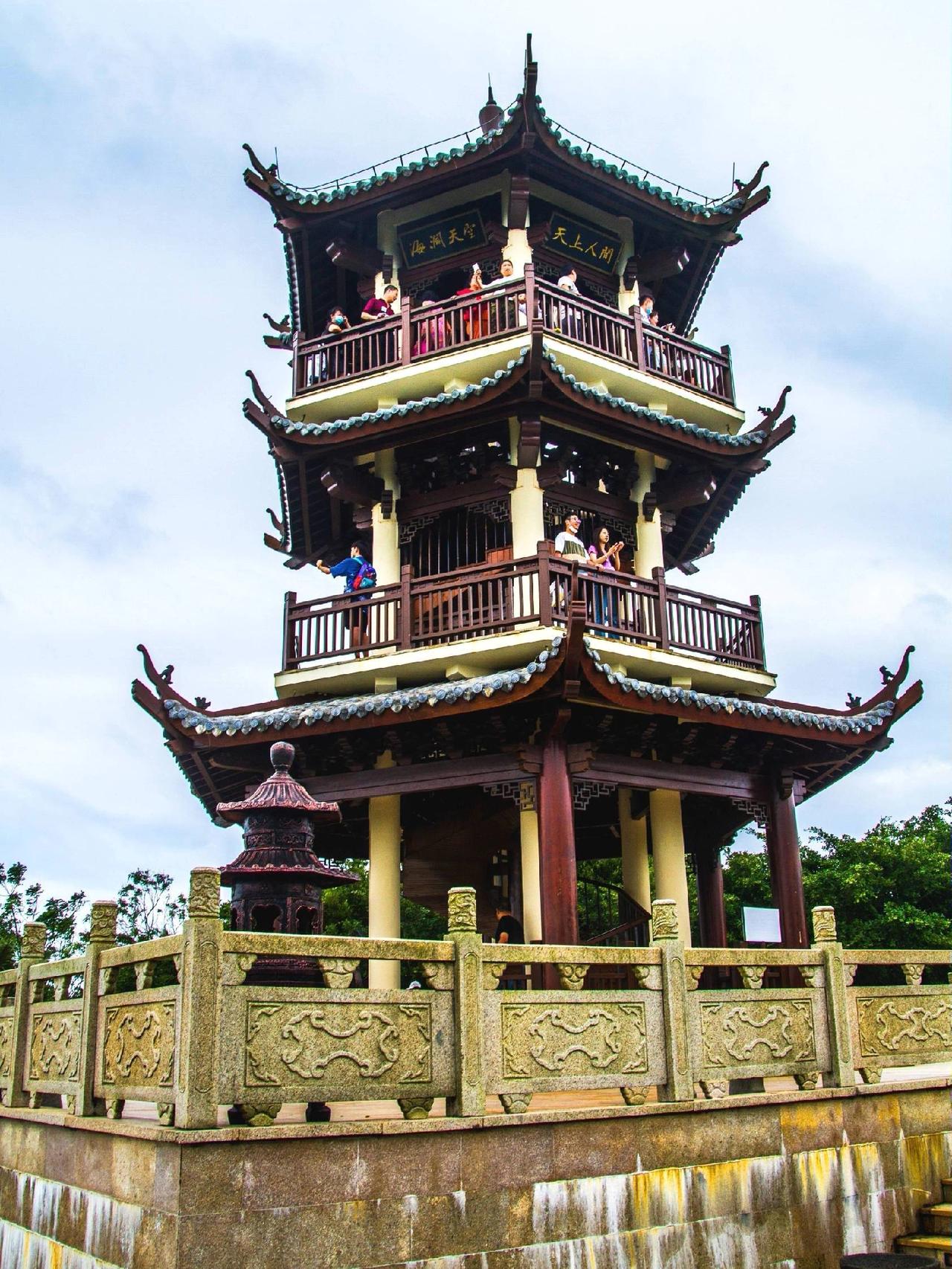 广东汕头有两个塔山风景区，一个位于礐石风景区，一个位于澄海。

澄海塔山风景区坐