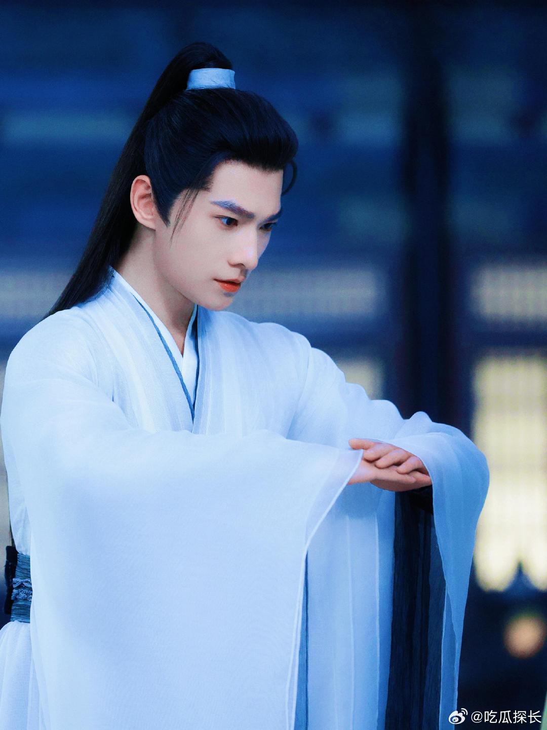 杨洋选本眼光 说到会选剧本的演员，杨洋绝对是我心里排得上号的那一个。《微微一笑很