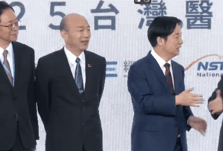 在国民党和民众党联手封杀了赖清德的1.25万亿特别预算案之后，韩国瑜与赖清德在1