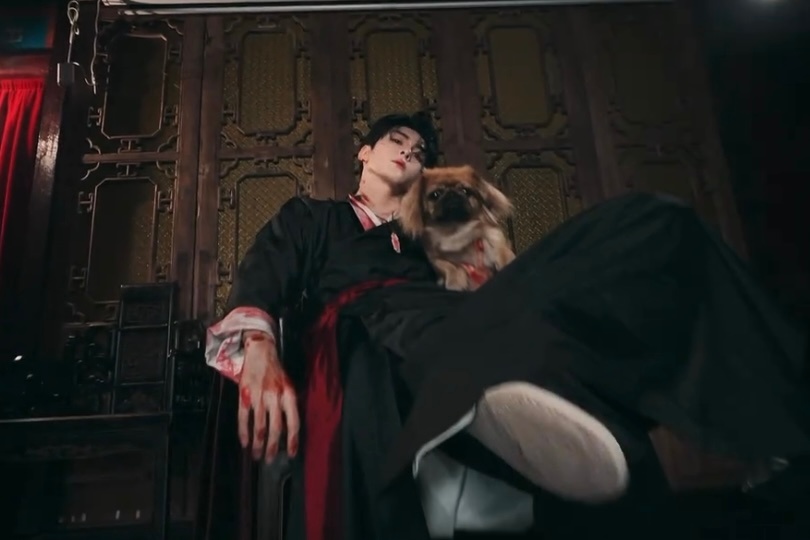 曾舜晞吴老狗角色热度三榜登顶 后面吴老狗美如艳👻前面三寸钉duang大一个好懵