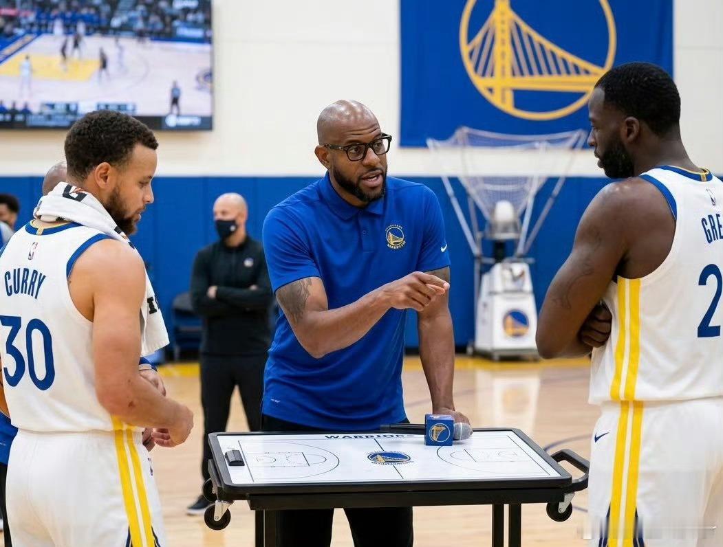 ➡球队季后赛出局，球员们没疯倒是勇记们一个个看起来都疯了，幻想杜撰瞎诌一个比一个