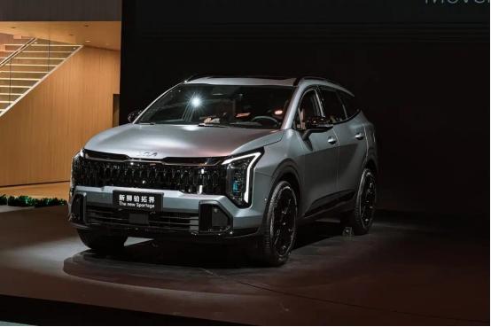 多年技术沉淀赋能，起亚新狮铂拓界智驾系统迎来全面升级
伴随着智能化浪潮的席卷，智