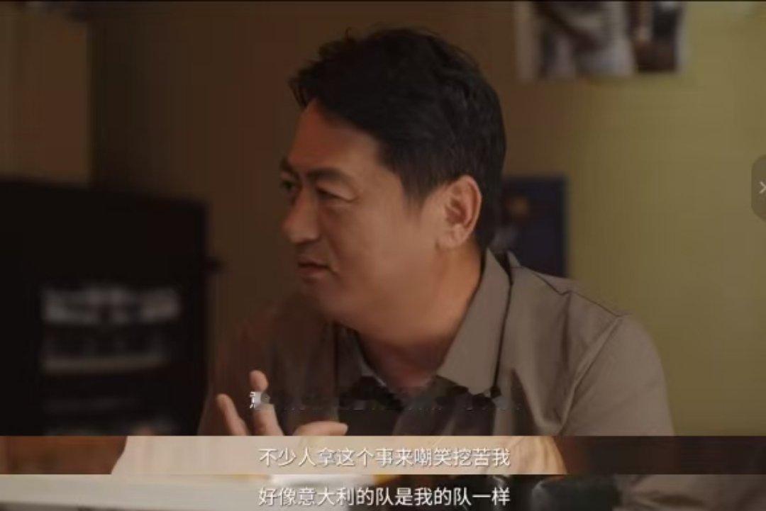 没有意大利女球迷少三分之一 曾经多少女生因为意大利帅气球星入坑足球，蓝衣军团的魅