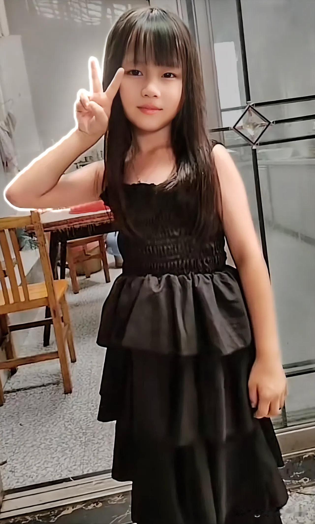 湖南9岁女童河中意外身亡，发现时，全身赤裸，脸部，头部有被打痕迹。人心难测，一念