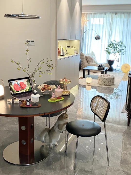 18岁的时候肯定想不到，我会过上现在的生活