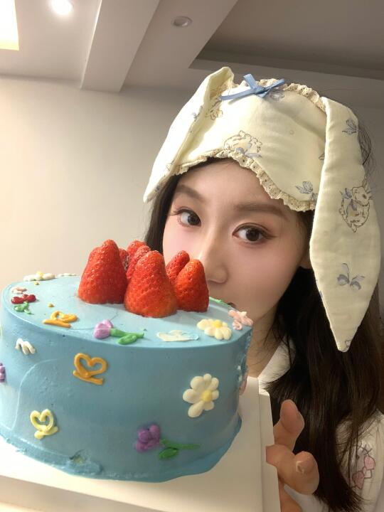 今年生日刚好是六一儿童节～🍓🍰