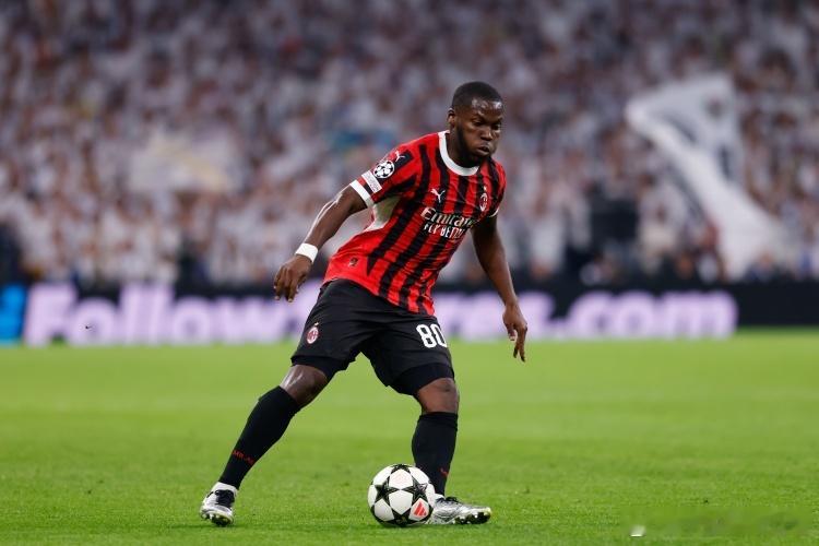 周日  意甲看法026  热那亚 VS 亚特兰大亚特兰大状态很好且交锋碾压主队，