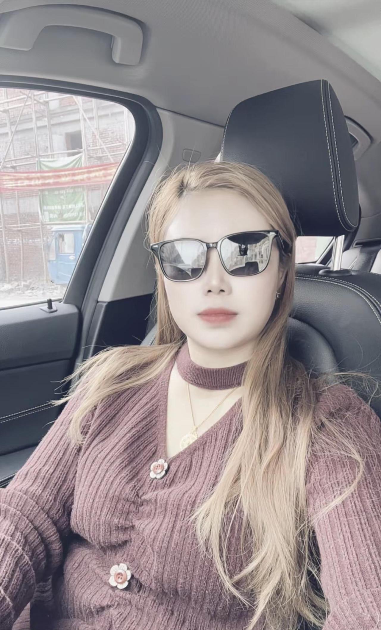 墨镜一带谁都不爱