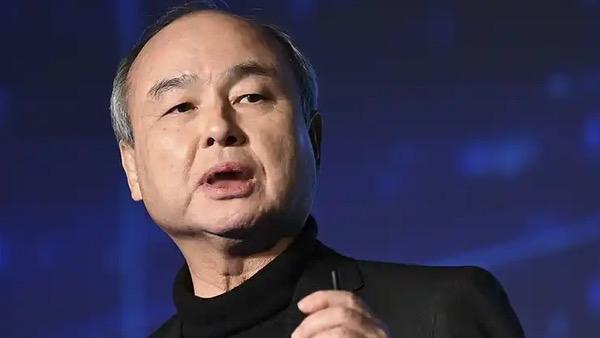 日本首富
12月1日，孙正义在东京论坛上坦诚表示，抛售英伟达的持仓是因为急需资金