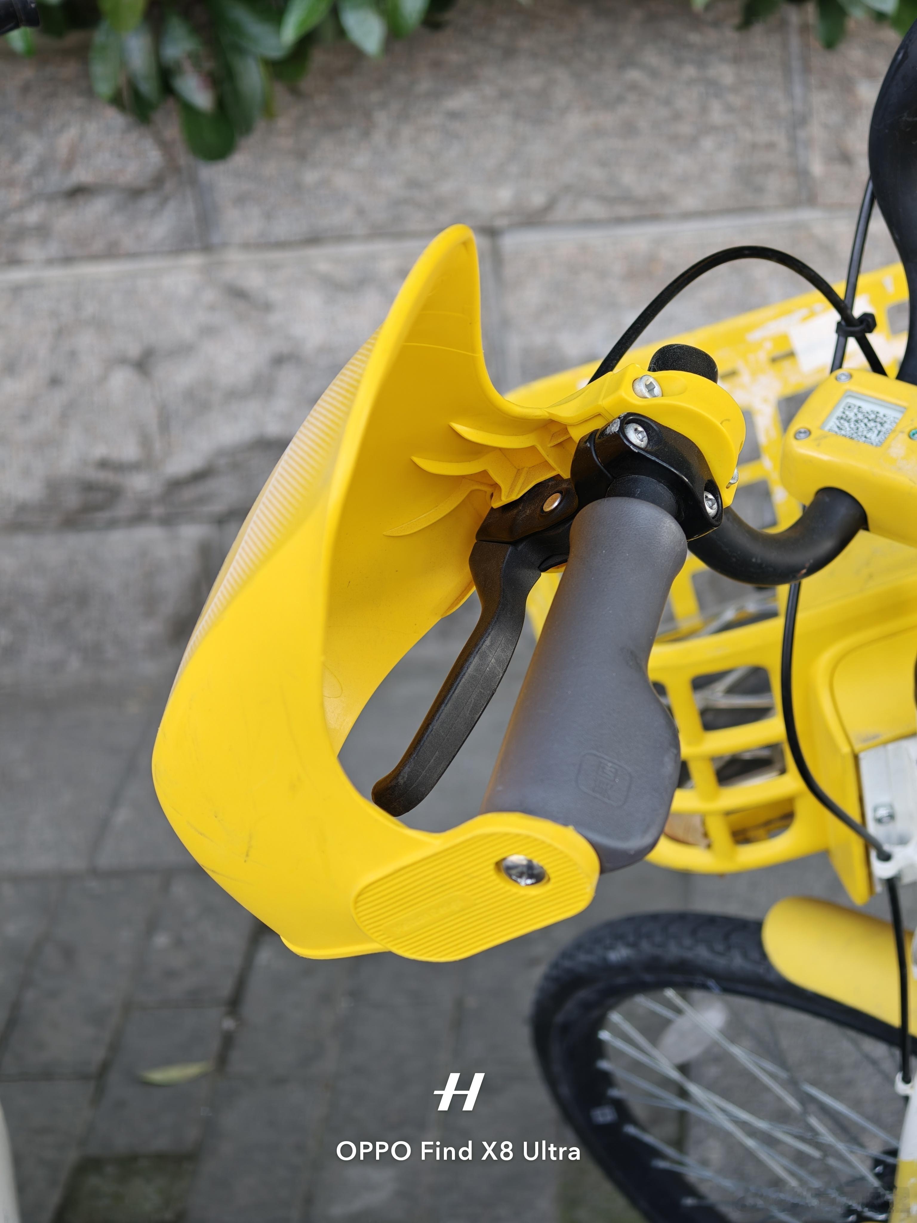 共享单车这个把手防风罩真的有用吗，我咋感觉没有效果呢，只是让风换了个方向