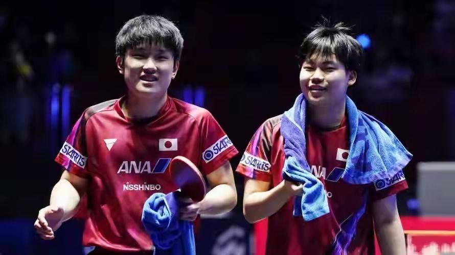 国乒4小将温瑞博、黄友政、陈垣宇、陈俊松，首次遭遇日本一哥张本智和都赢了，所以很