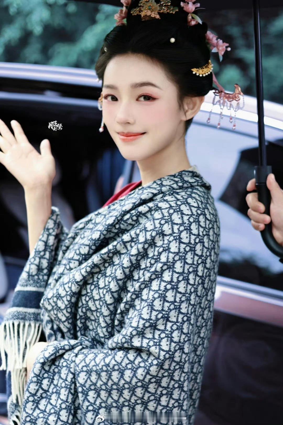 林允《聊斋》开机妆造，我趣这么美 ​​​