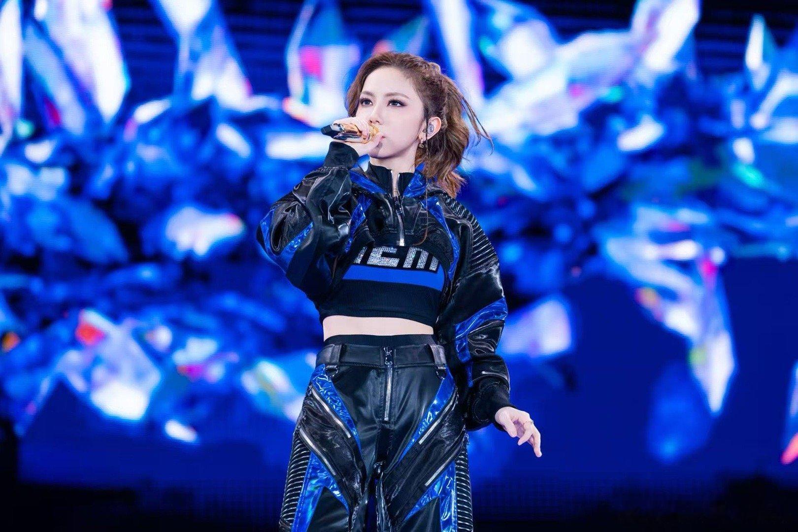 邓紫棋 下雪了 最强舞台魔法没有之一！邓紫棋的《冰河时代》现场，是一次视觉与听觉