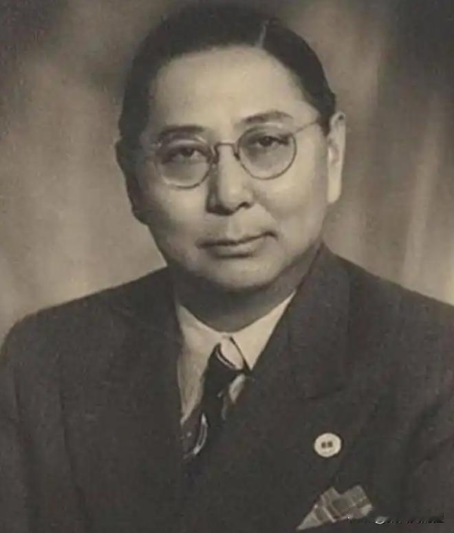 孙中山唯一的儿子孙科，1949年拒绝跟随蒋介石去台湾，蒋介石在日记里怒骂他是“阿