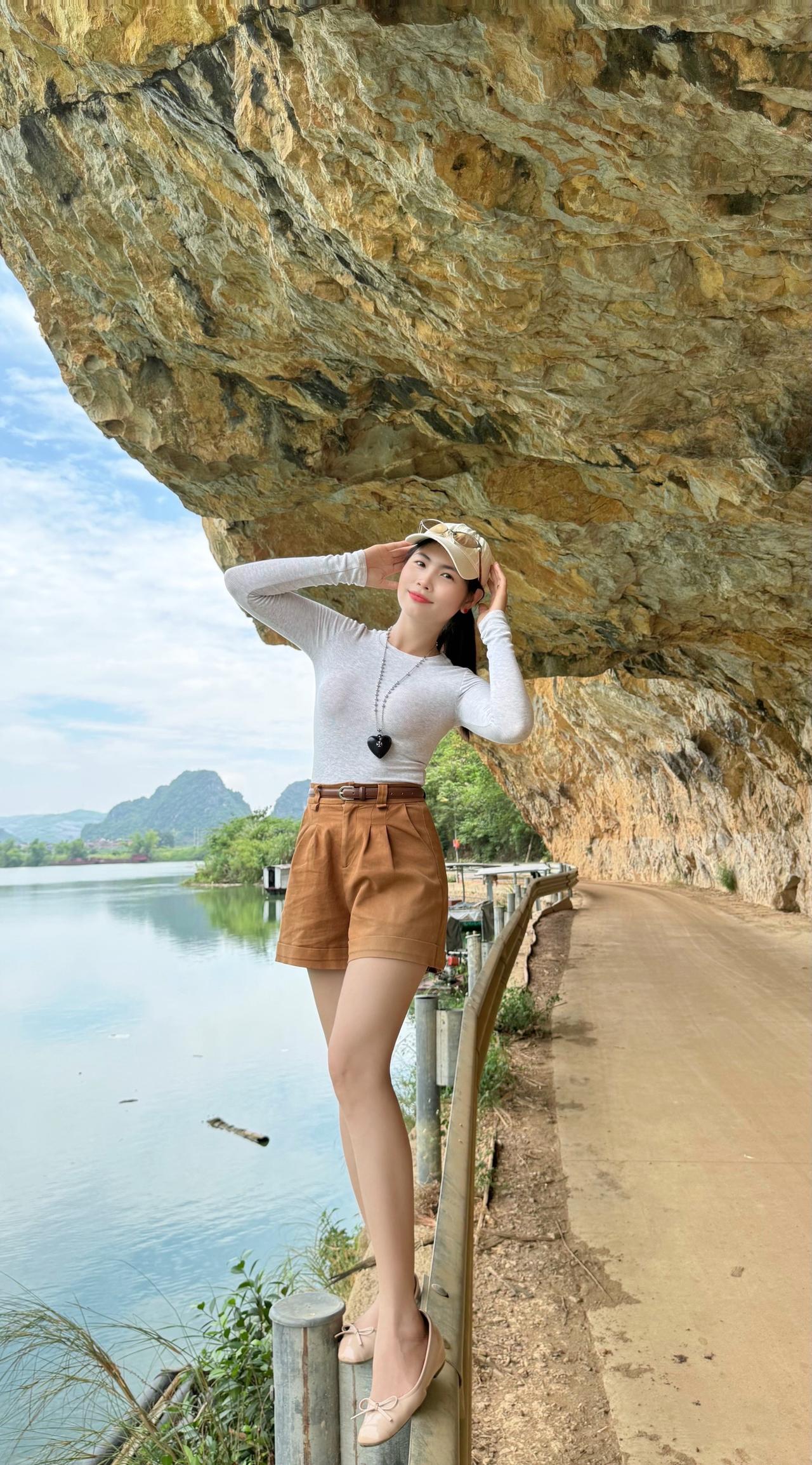 大姑娘想站上去拍多几张那么漂亮的风景不能浪费😁😁😁上热门