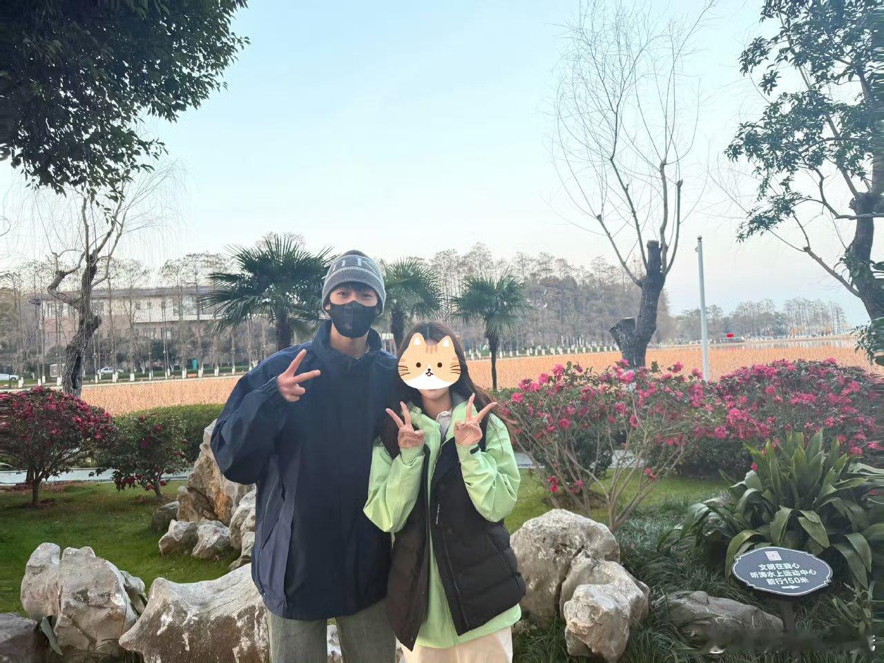 偶遇李昀锐合照偶遇了李昀锐并且还合照了吗🍋心理委员我不得劲 吃醋了哥哥 