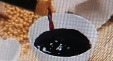 常年睡不好真的太痛苦了，我懂！我给大家分享几个助眠方法。
睡前泡个热水澡，水温4