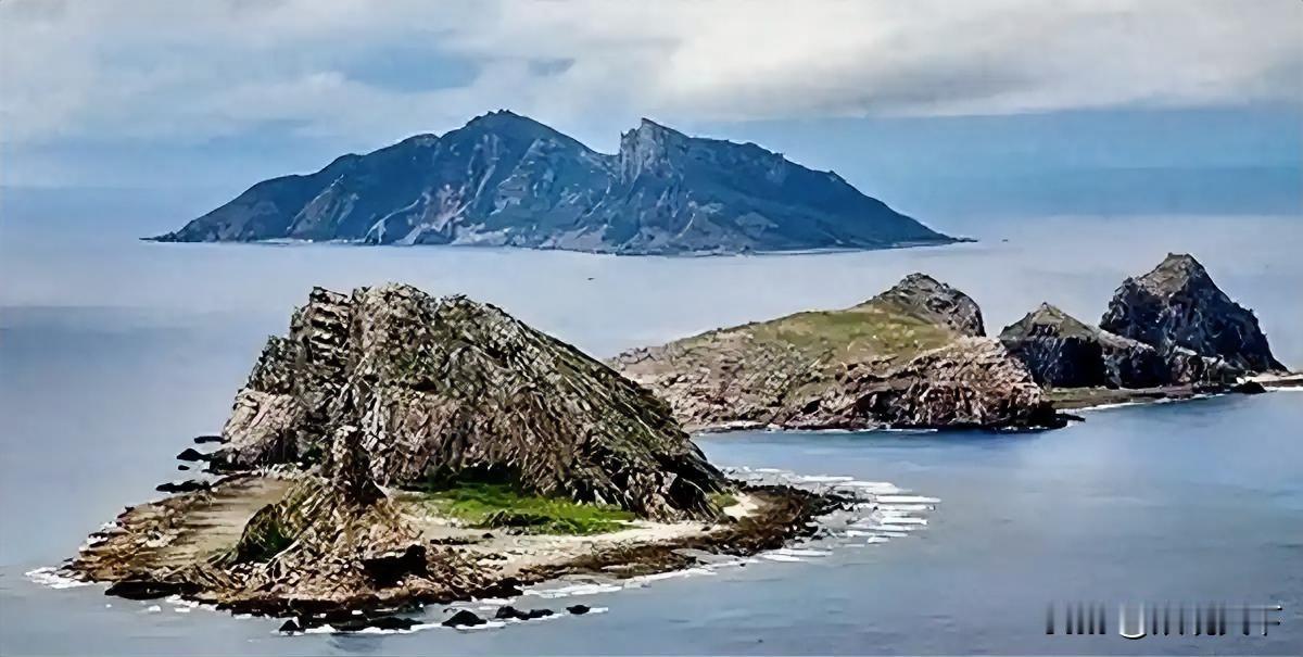 日本这回是真的“戏精”附体，石垣市议会15号通过了决议，嚷嚷着要强行登陆钓鱼岛。