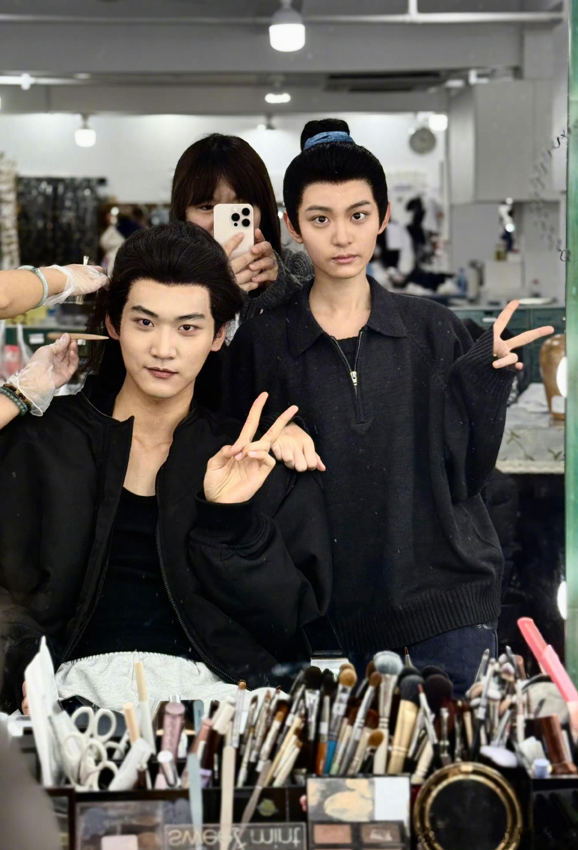 于正发了周柯宇、赵晴、夏之光、陈添祥 《金吾不禁》无滤镜生图 