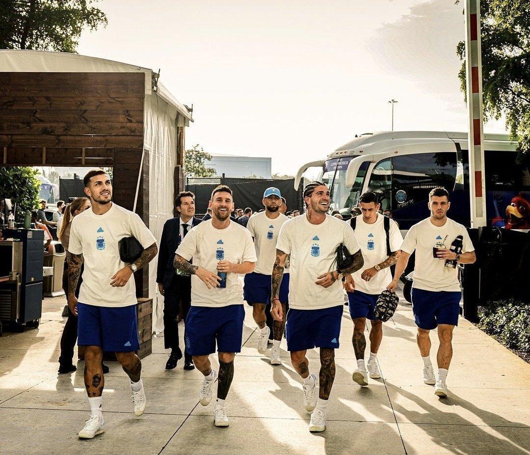 【阿根廷冲冲冲！🇦🇷】小组赛✅四分之一决赛⌛半决赛⌛决赛⌛#梅西[超话]##