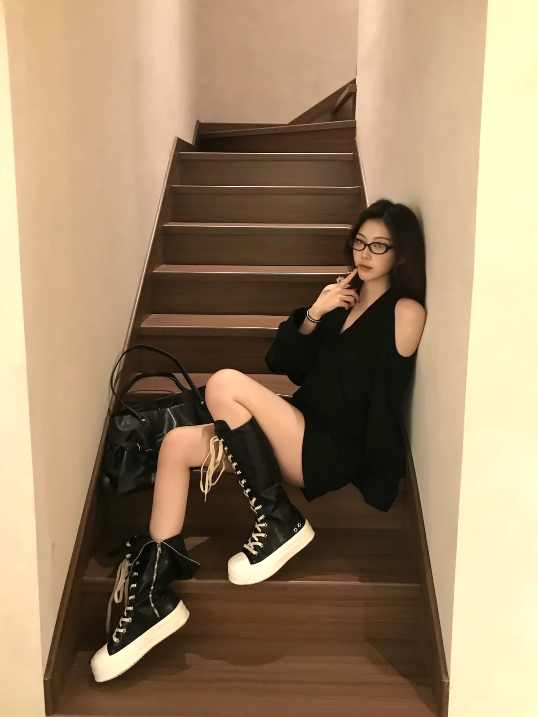 存一组拿捏姐感的拍照姿势