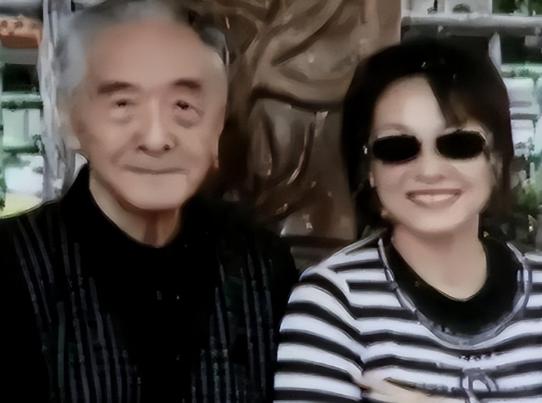 1988年，台湾老兵携妻女回家看望原配妻子，谁料原配妻子在看到他后，竟然直接打开