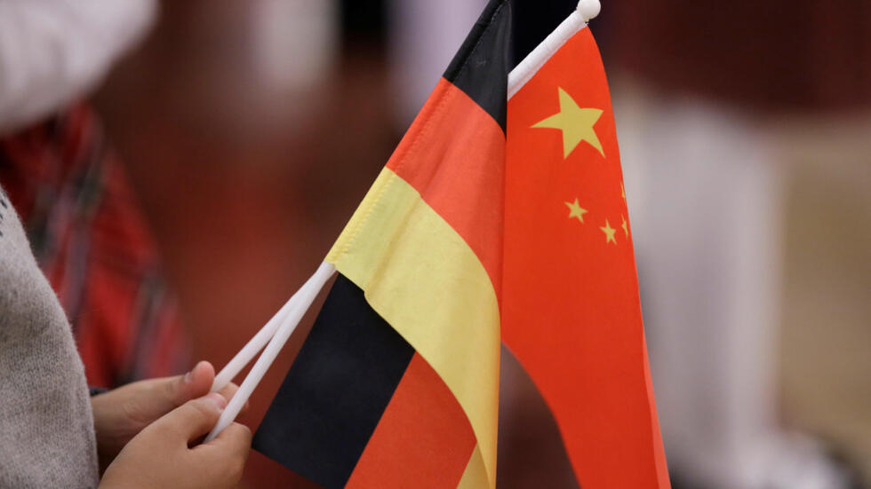 【#德国公布首个中国战略#，中方表明立场】在因内阁分歧拖延数月后，当地时间7月1