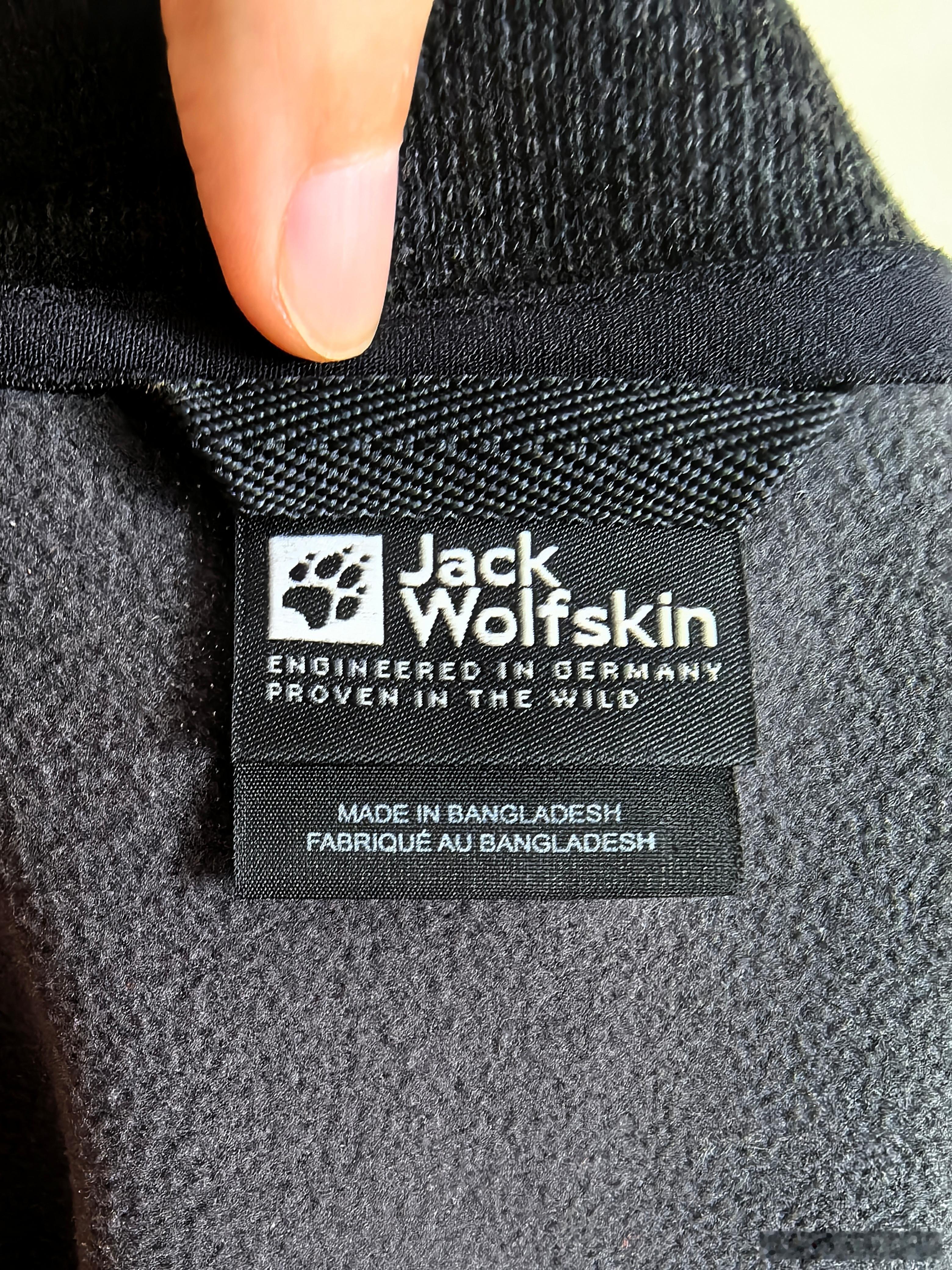 狼爪这个标签上的slogan还挺有意思的不像很多品牌无脑写: Made in X