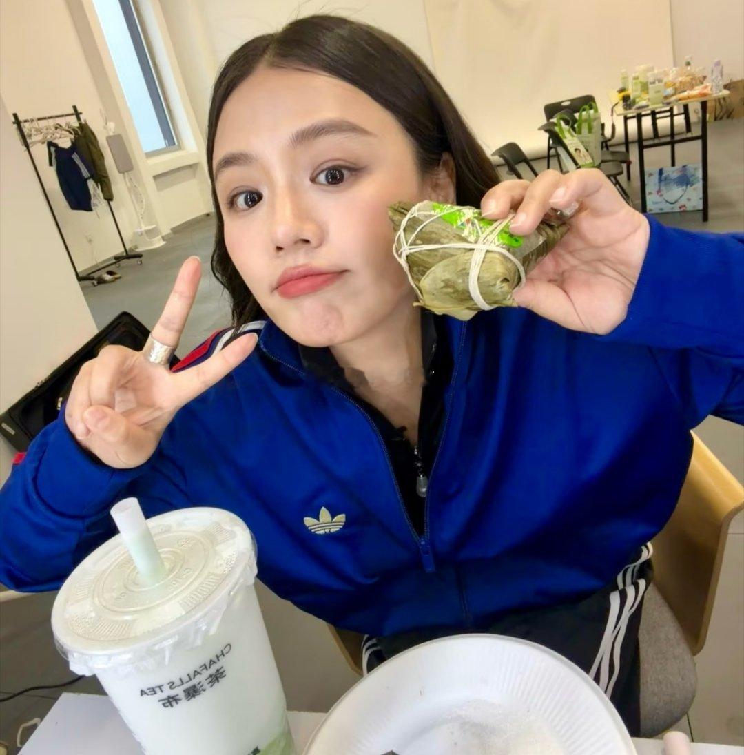 🍉喜剧电影（彩礼）项目启动状态，男女主拟定邀请马思纯 张晚意联合出演。孩子：韩
