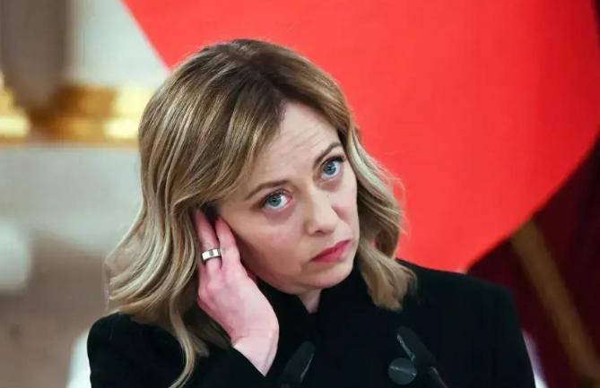 长期以来，美国给盟友画的饼是“安保换忠诚”，但在这个过程中，代价却往往要由盟友独