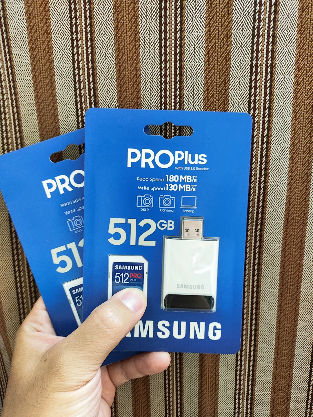 350出个三星pro plus 512gb v30 SD 内存卡