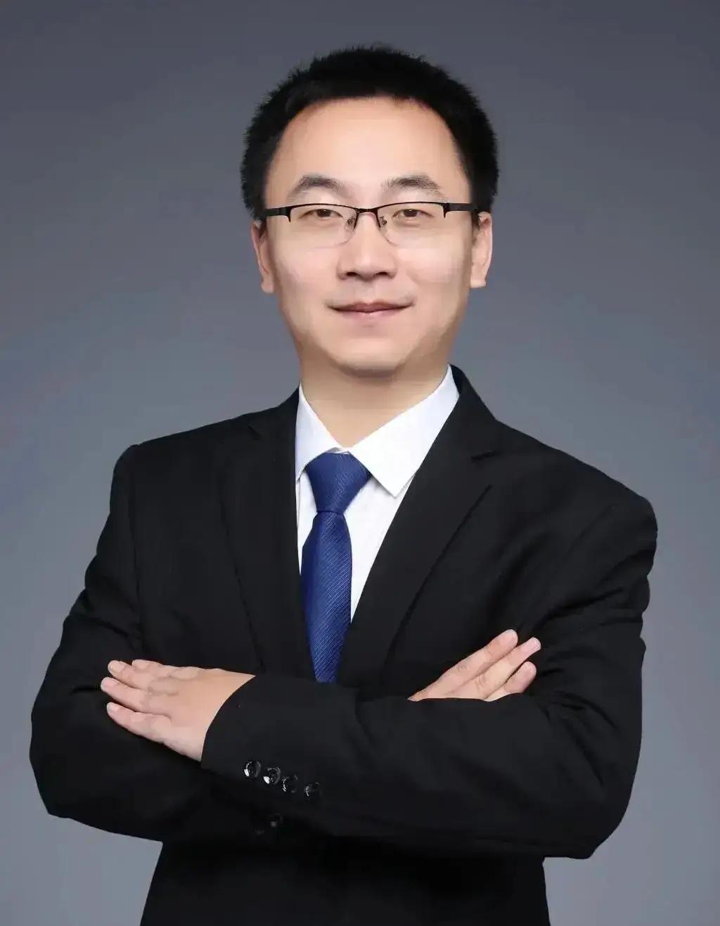 天妒英才，38岁刘海明教授离世

近日，山东财经大学青年教授刘海明突发疾病离世，