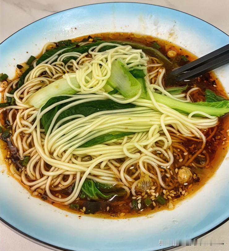 朝九晚六，响应的人不多，但今天凑齐了五人，有人接力，可间接休息。

从家里乘三站