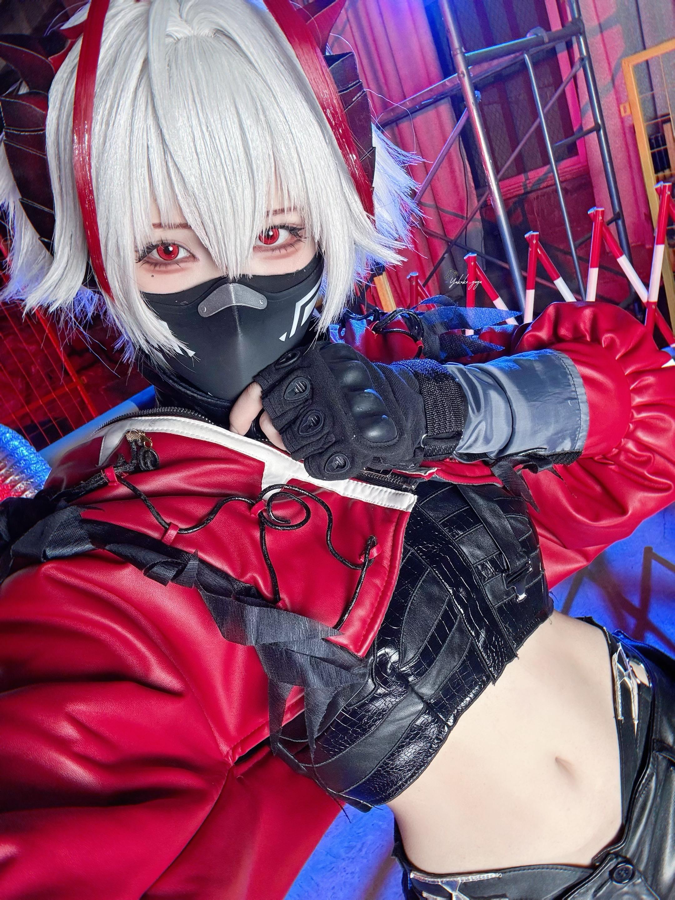 广东妹cos广东妹。     先滑跪致歉！没有办法100%还原麦晓雯身...