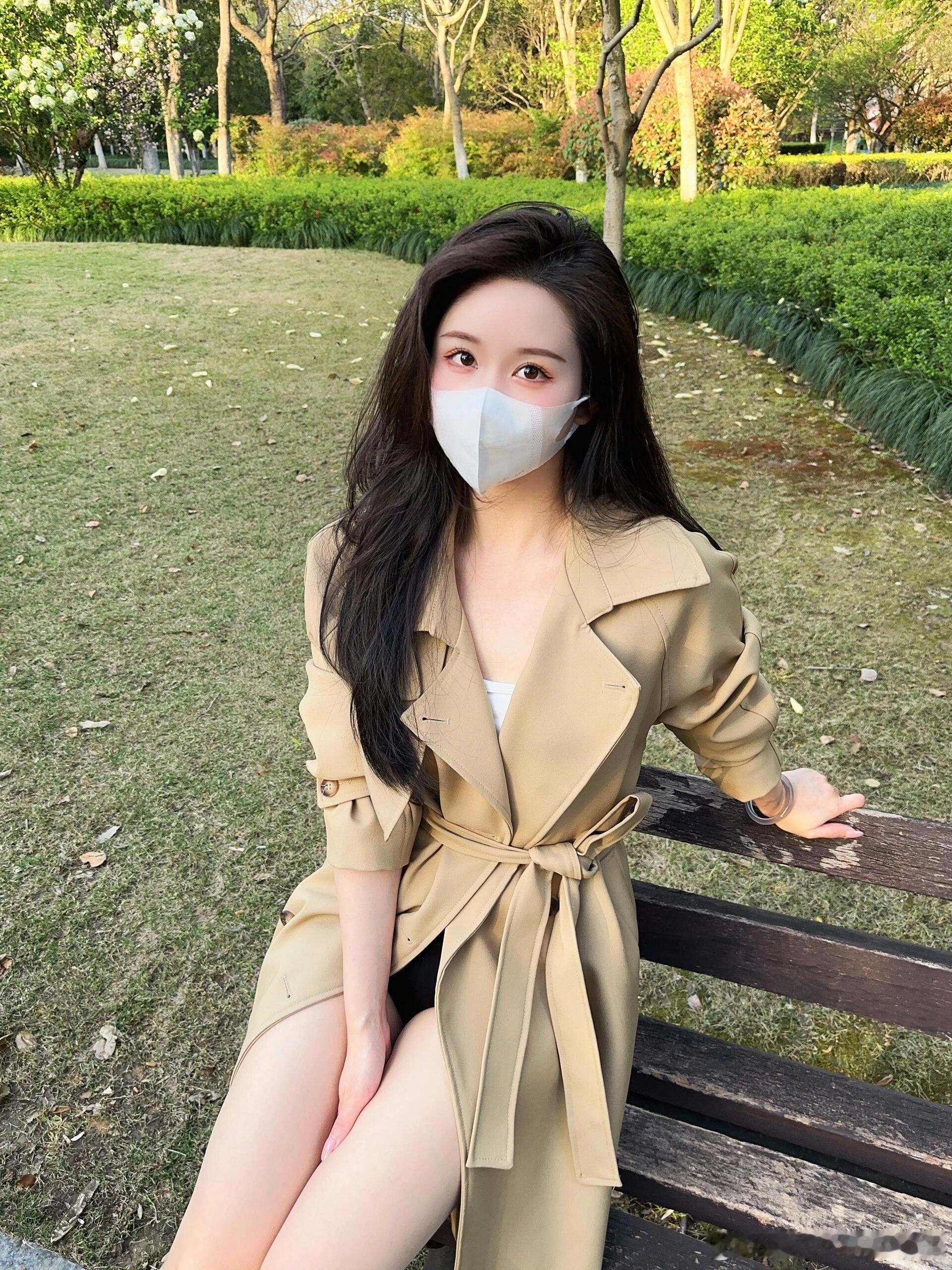 我猜是你喜欢的类型～ ​​​
