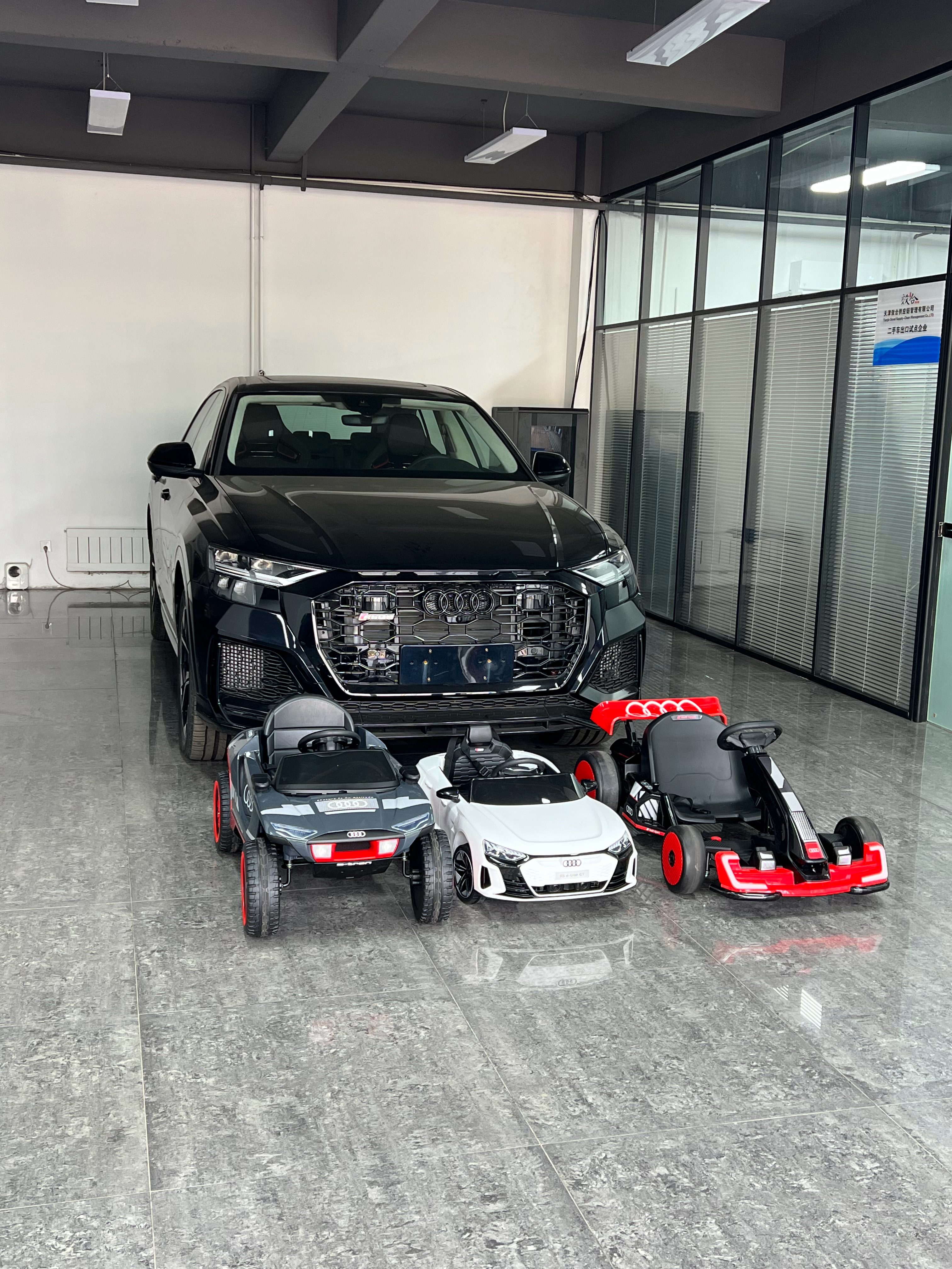 买一送三这个不是真SQ8   是自己改的套件 天津·中国天津自由贸易试验区