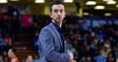 魔鬼赛程来了！朱婷之科内利亚诺习惯于胜利，常规赛豪取 14 连胜后，主教练桑塔雷