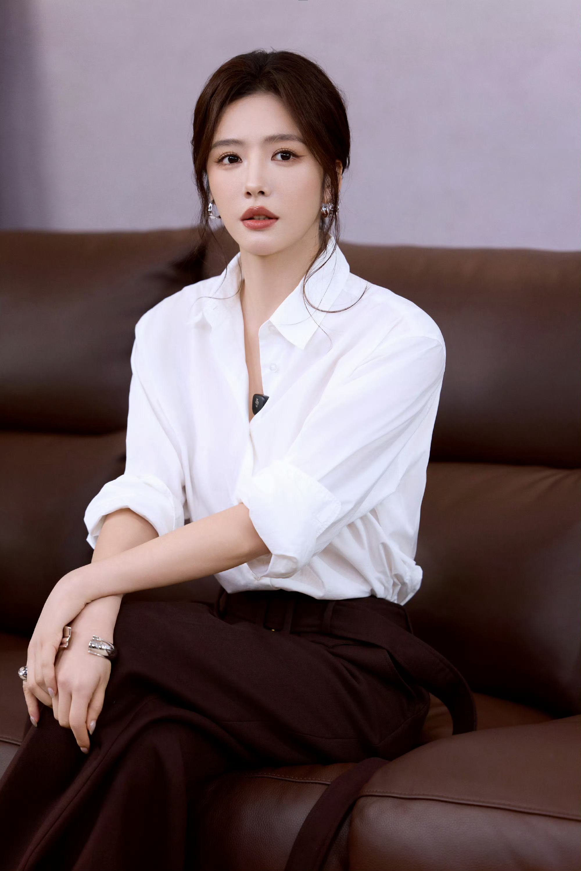 请让蔡文静这么美的脸出现在该出现的剧组好么…[泪][泪]多多留一点美美的镜头 ​