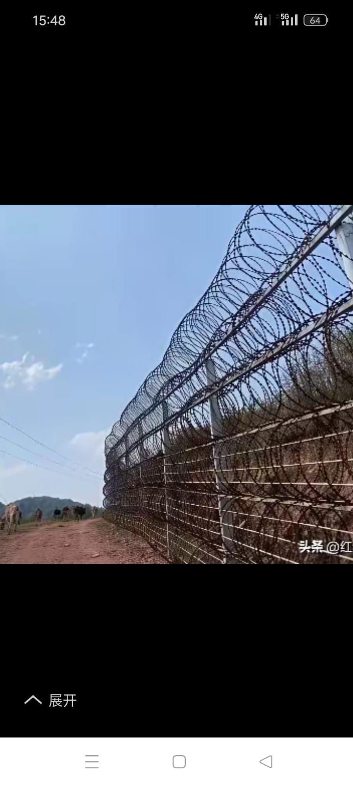 据说最近又拆除了，现在才明白某些人的良苦用心，当初建的时候腰包里进一部分，再拆除