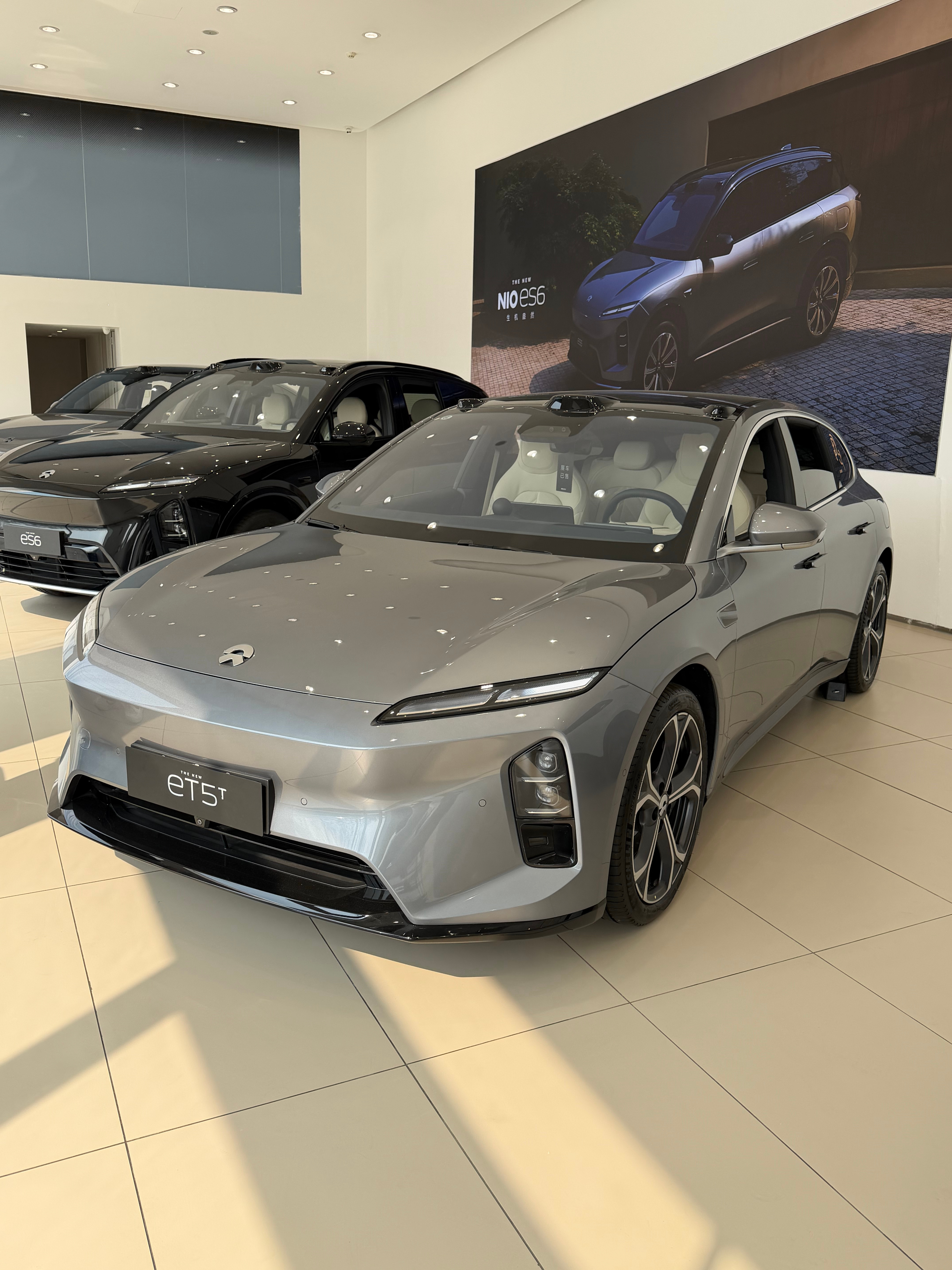 老铁们，不知道你们知道不 2026 款的蔚来 5566 马上就上了，没错今年 5