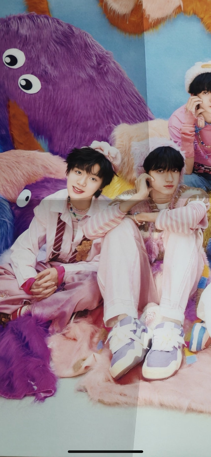 这俩人笑死我了 魏笑得好便秘 