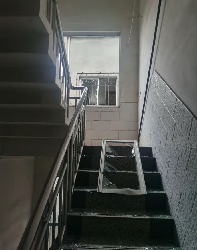 看了广西兴安爆炸现场画面，初步排除管道燃气？坐等调查结果了！不过这爆炸威力也是够