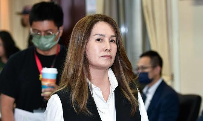 “黑夜一定会结束，我们都将会是手持火把、等待黎明的守夜人”。台湾著名统派“立委”