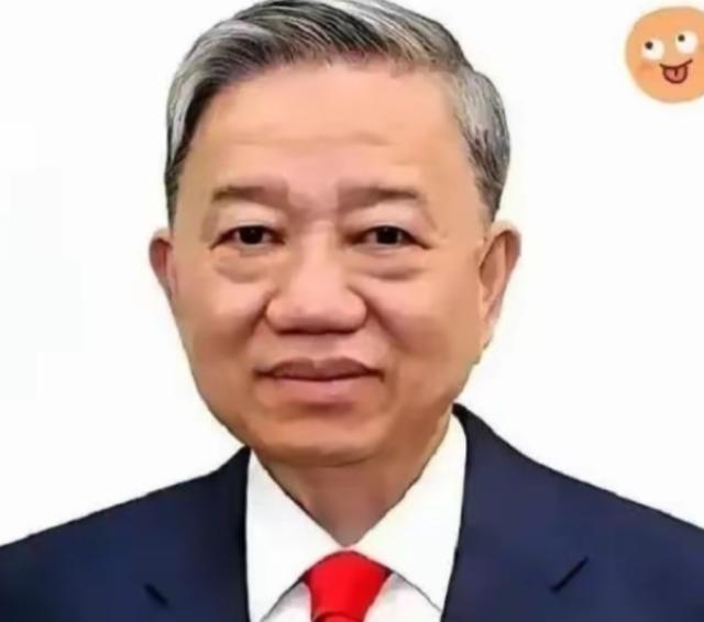 越南终于摊牌了，最近越南相关部门负责人，直接下了死命令：哪怕砸锅卖铁，那条把国家